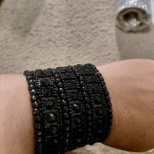 Elegant Black Beaded Bracelet
